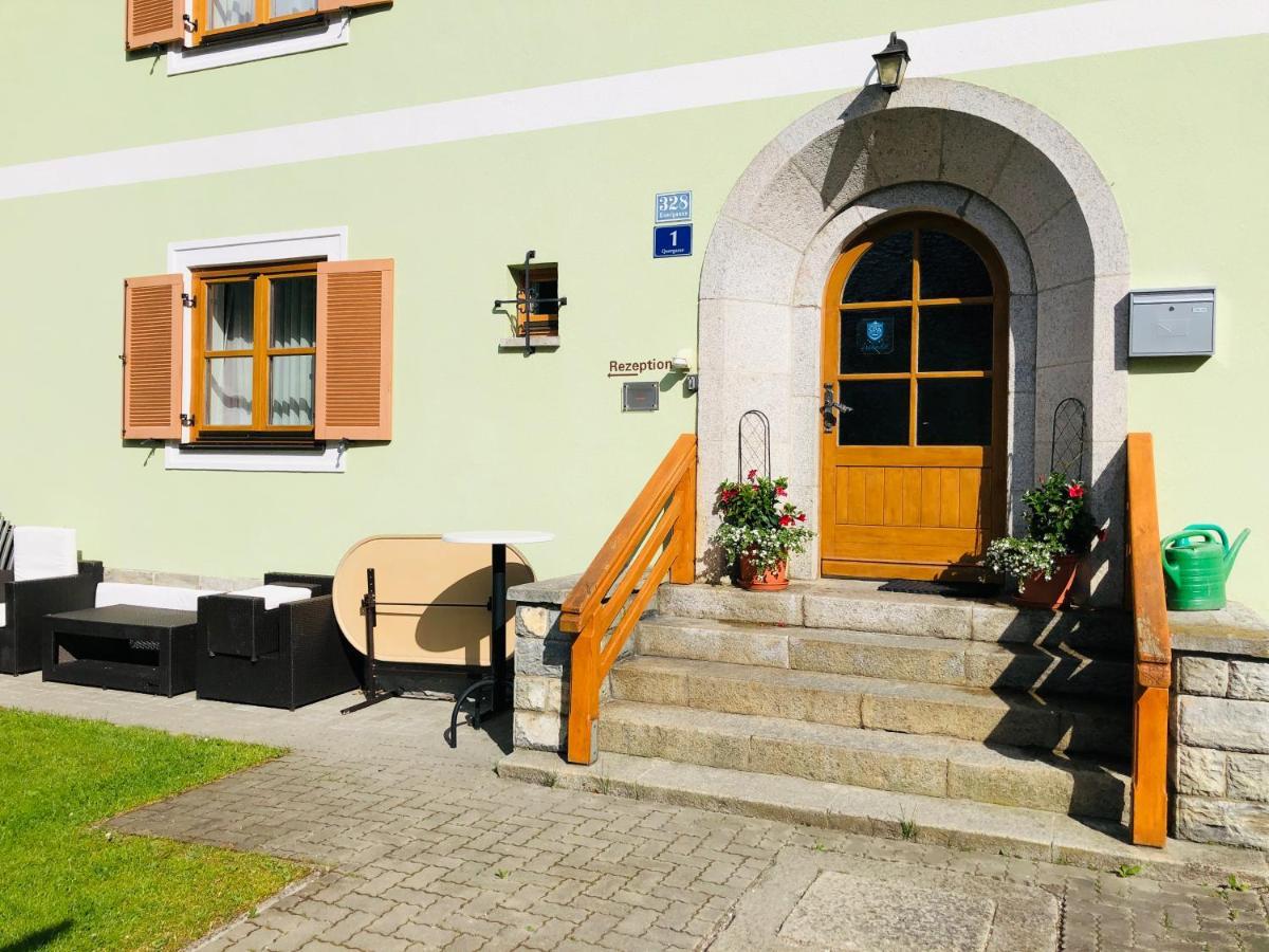 Familienappartements Eder - Free Entry To Tauern Spa Kaprun Included מראה חיצוני תמונה